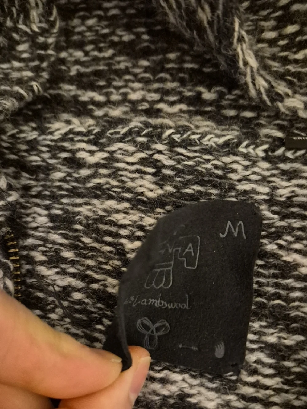 TNA Black and White Patterned Zip-Up Cardigan Sweater - Picture 5 of 8